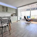 Cosy Flat 500 M From The With Swimming Pools And Tennis Court Apartament *