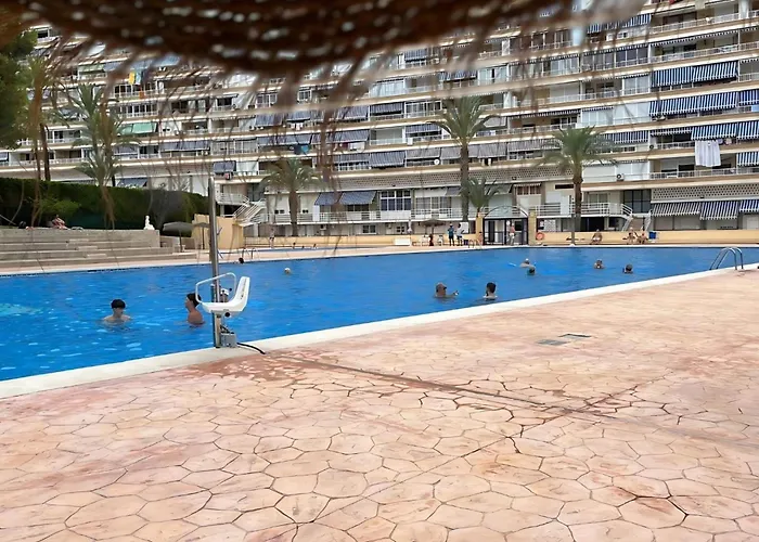 Cosy Flat 500 M From The With Swimming Pools And Tennis Court